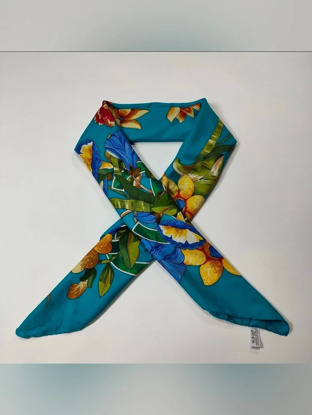 Auth CHANEL CC Turquoise Floral Blooms Silk Scarf